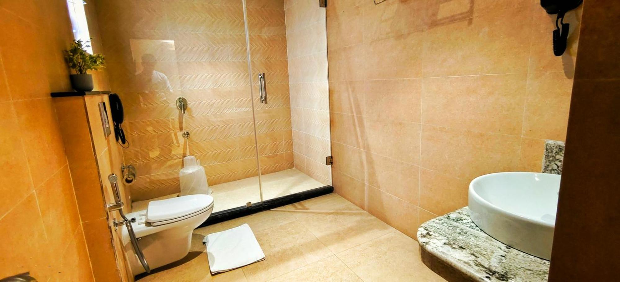 Ra Vista Hotel โกลกาตา ภายนอก รูปภาพ