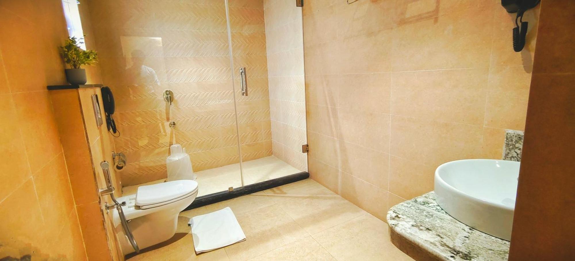 Ra Vista Hotel โกลกาตา ภายนอก รูปภาพ